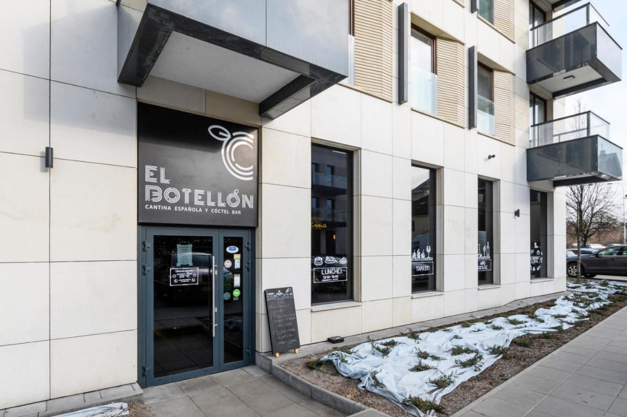Bulwary Wislane P&O Serviced Apartments With Ac Warsaw Exterior photo