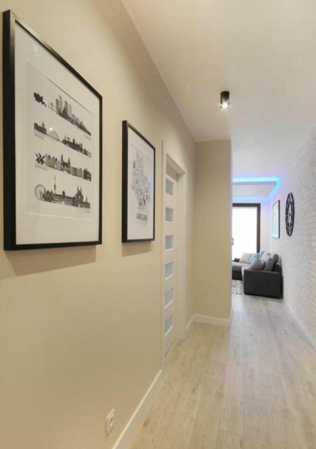 Bulwary Wislane P&O Serviced Apartments With Ac Warsaw Exterior photo